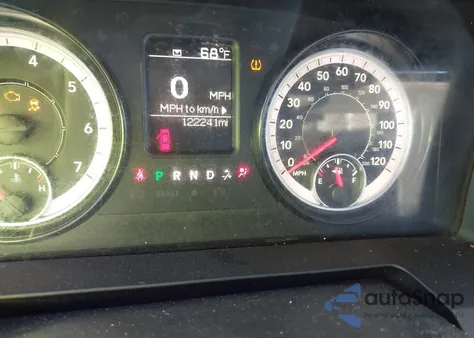 2018 Ram 1500 Tradesman 4X2 6'4 Box из США, поврежденный, VIN 1C6RR6FG6JS272411